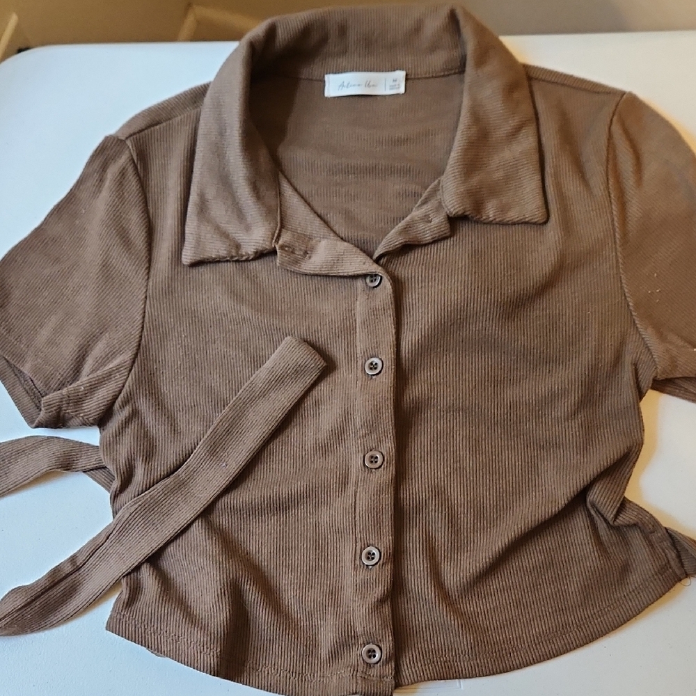 Active USA Brown Puff Sleeve Button Down Crop Top